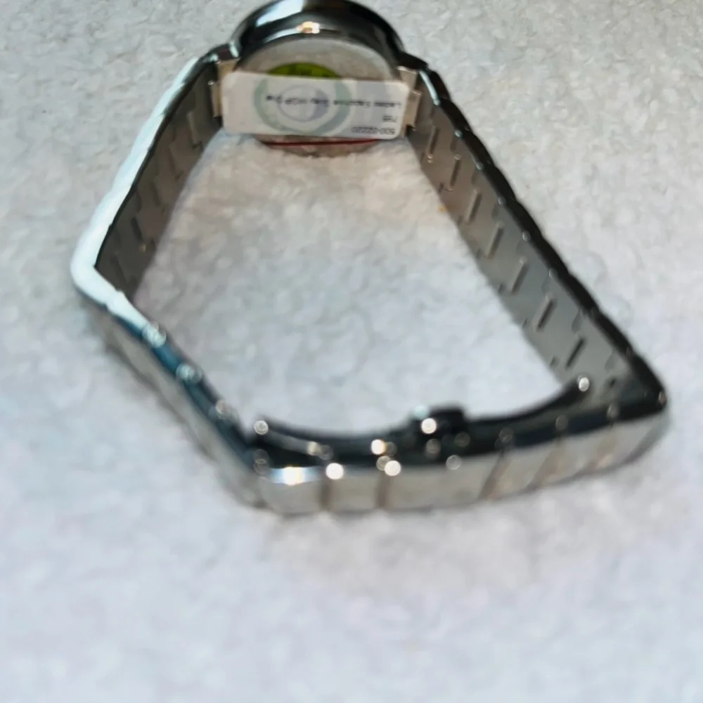 Movado Women’s Mother of Pearl Watch - Picture 4 of 10